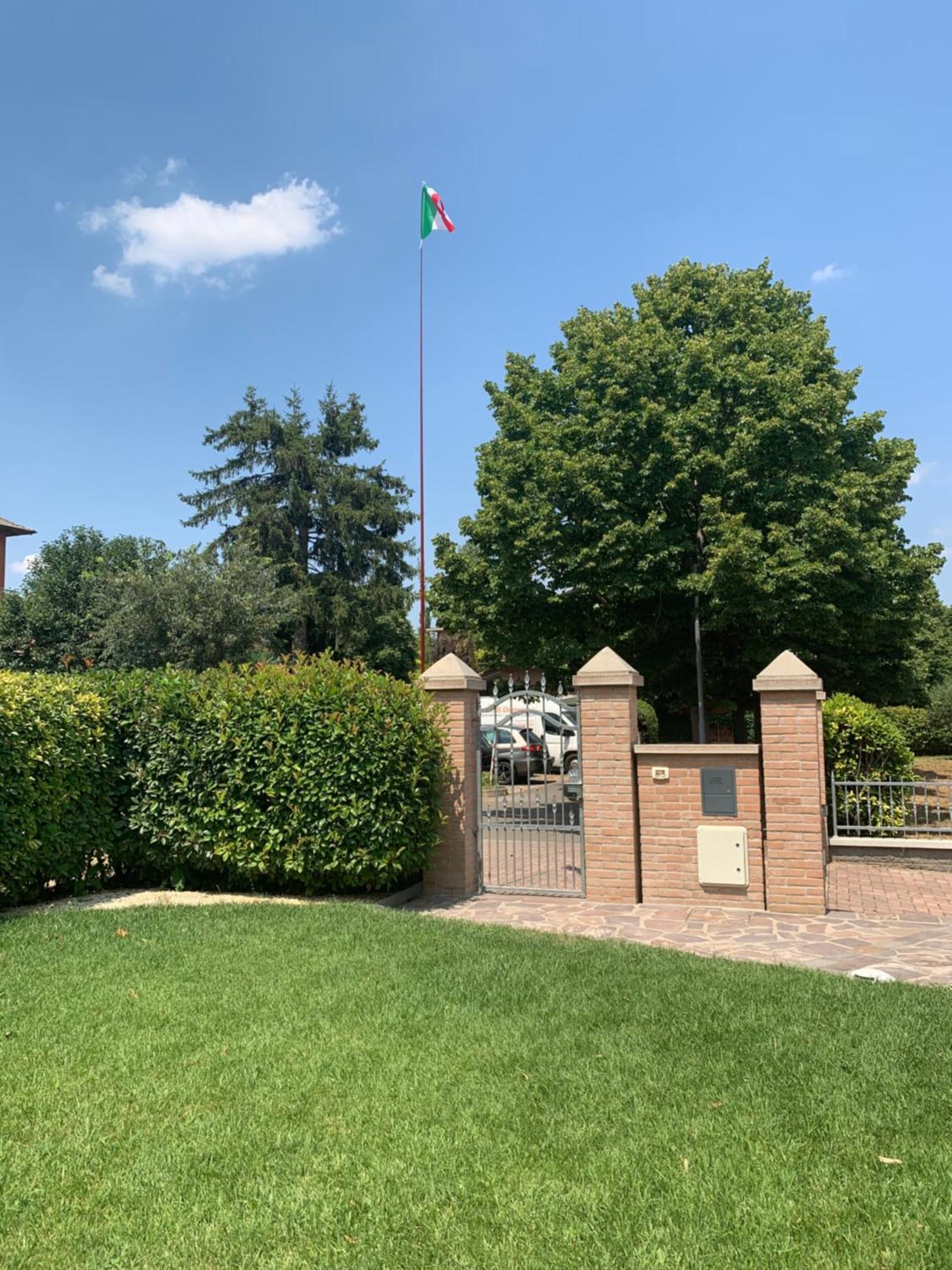 Appartamento Con Giardino Pontecchio Marconi Kültér fotó